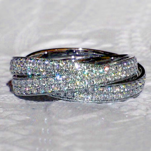 Anello a Corona Stratificato con Pavé per Donne, Elegante Gioiello da Sera alla Moda - Product Image 1