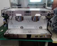 Café usage commercial haricot à deux têtes pour tasse Machine à café Barista machine à expresso Machine à expresso semi-automatique professionnelle