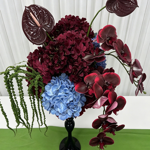 Arreglo Floral Artificial Azul Borgoña de Primera Calidad para Ceremonia de Boda - Product Image 3