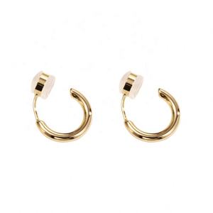 Boucles d'oreilles tendance en forme de cercle géométrique, bijoux fantaisie, clip unique en cuivre, petites boucles d'oreilles huggie plaquées or 18 carats, sans perçage, cadeau - Product Image 1