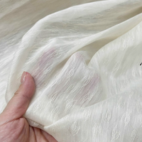 Nouveau Venir Classique Feuille Conception Respirant Date Confortable Beige 100% Lin Jacquard Tissu pour Élégant Dame Robe Vêtements