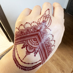 Autocollants de tatouage au henné brun floral, sans danger pour la peau, imperméables, longue durée, motifs traditionnels, tatouage temporaire pour femmes - Product Image 1