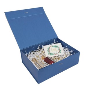 Caja de embalaje plegable a color para productos de cuidado de la piel con loción para días festivos, de cartón con cinta, caja de regalo magnética personalizable - Product Image 5