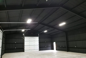 Système de bâtiments modulaires en acier pour le stockage, déployé rapidement et en toute sécurité pour les entrepôts de vente au détail et le stockage de matériaux industriels - Product Image 2