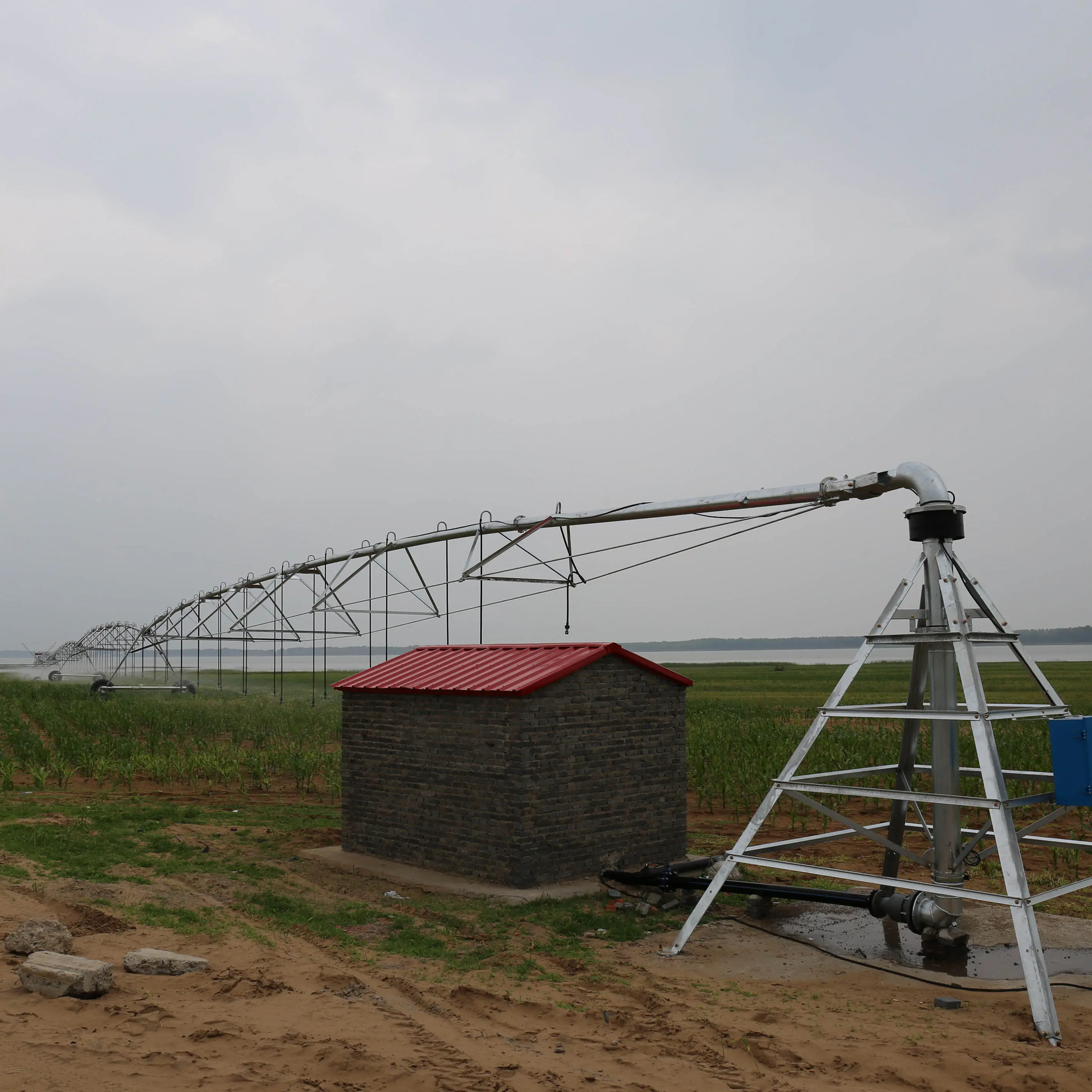 Çin GENGZE çiftlik yağmurlama DYP merkezi Pivot sulama sistemi