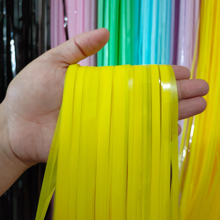 สีเหลือง