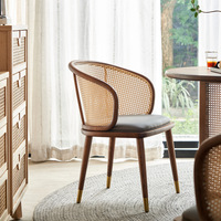 Table à manger en rotin de style japonais, ensemble de salle à manger moderne minimaliste nordique en bois massif pour maison d'hôtes de petite taille