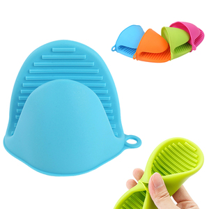 Maniques de four en silicone imprimées, design innovant, résistantes aux hautes températures, écologiques, antidérapantes, pour micro-ondes et <span class=keywords><strong>cuisine</strong></span>, petites - Product Image 1