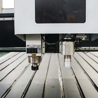 Machine de découpe CNC oscillante 3 axes de haute qualité avec moteur à broche unique, NC Studio RichAuto DSP, pour la découpe de mousse/acrylique/bois, Hiwin