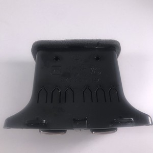 Ventilación Trasera 1KD819203 para Sagitar Golf 6, Diseño Minimalista, Fácil Instalación - Product Image 1