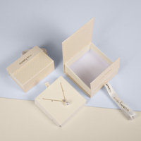 Boîte cadeau de luxe SUNNY PACK pour bijoux avec poignée en corde, logo personnalisé imprimé, emballage pour boucles d'oreilles et colliers, vente en gros