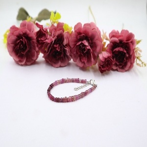 สร้อยข้อมือลูกปัดทับทิมธรรมชาติคุณภาพ AAA+ ดีเยี่ยม เครื่องประดับอัญมณีสำหรับขายส่งไข่มุก คริสตัลธรรมชาติ - Product Image 1