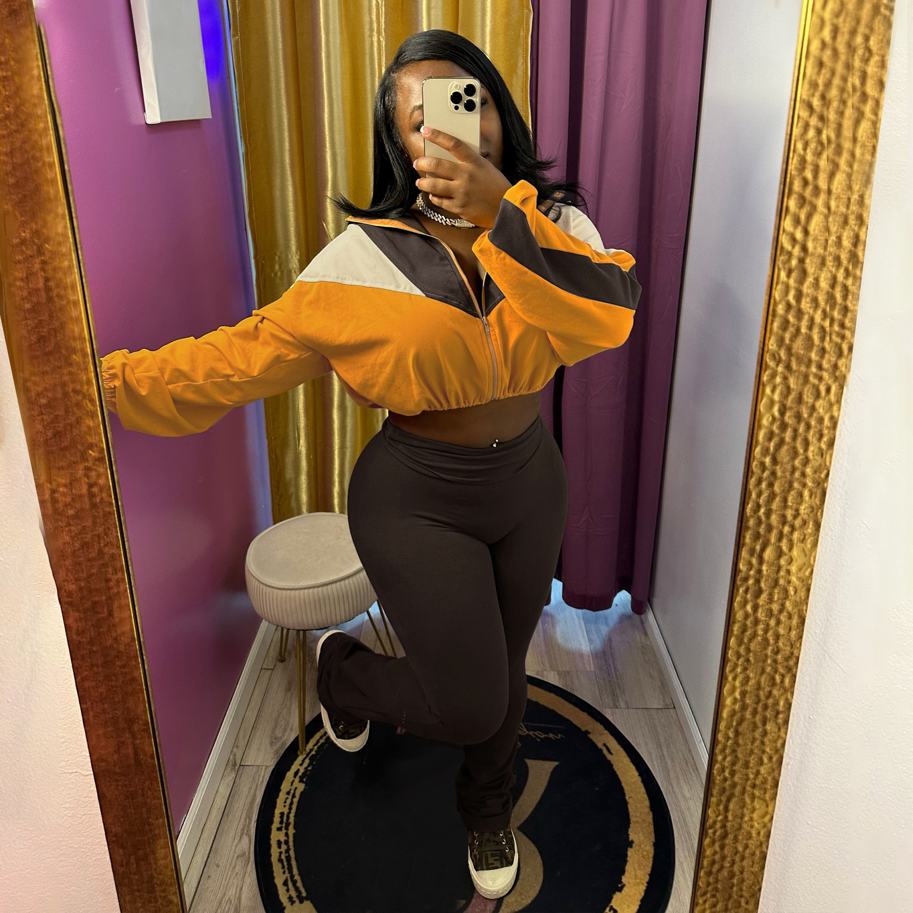 Jaune