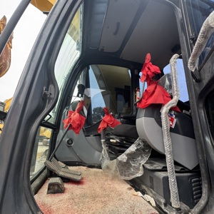 Excavatrice sur chenilles d'occasion Kobelco SK200D 20 tonnes, moteur Mitsubishi, godet de 0,8 m³, pelle de taille moyenne pour travaux de terrassement - Product Image 5