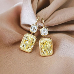 Orecchini pendenti con zirconi quadrati gialli per donna, gioielli semplici e alla moda - Product Image 1