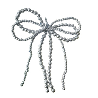 Nouveaux accessoires et bibelots tendance : Cintres à franges avec nœud perlé