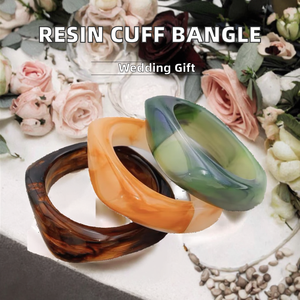 Bracelet manchette en résine tendance, fait main pour femmes indiennes, haute qualité, motif tourbillon sculpté personnalisé, style vintage, Noël - Product Image 2