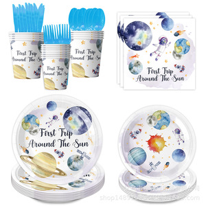 Articles de fête sur le thème de l'espace : assiettes, gobelets, serviettes jetables, décorations d'anniversaire pour enfants, utilisation en intérieur - Product Image 3