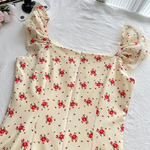 Robe à volants florale avec col en dentelle rembourré intégré Robe jaune fromage - Product Image 6