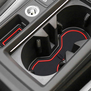 Coussinets de porte de voiture pour <span class=keywords><strong>Audi</strong></span> <span class=keywords><strong>Q3</strong></span> 2019-2024 Tapis de console centrale Porte-gobelet Inserts Doublures Intérieur en caoutchouc Inserts - Product Image 4
