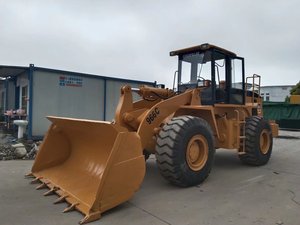Chargeuse sur pneus Caterpillar 966C d'occasion du Japon En bon état avec heures inférieures Les composants principaux comprennent une pompe moteur CAT - Product Image 6