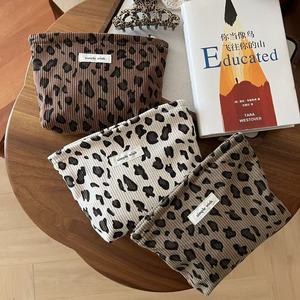 Bespoke Studio Artist Makeup Case-Zipper Closure Fashion Paint-Splattered Canvas Design Custom <strong>Palette</strong> Colors - Product Image 2