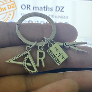 Portachiavi Minimalista in Lega di Zinco con Righello e Bussola a Cartone Animato, 26 Lettere, Semplice, Commemorativo per la Festa degli Insegnanti, per lo <span class=keywords><strong>Studio</strong></span> degli Studenti - Product Image 3