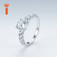 Bague de Fiançailles Classique en Moissanite Ronde de 2 carats avec Pierres Latérales Graduées et Pavé, Bague Solitaire Centrale Ronde pour Promesse