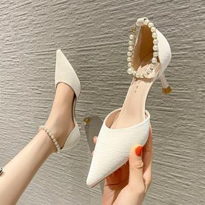 Chaussures à talons aiguilles pour femmes, idéales pour les soirées et les mariages. Design plat. - Product Image 6