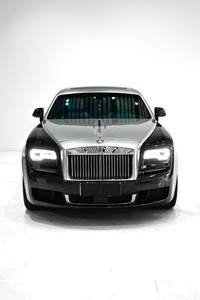 Rolls-Royce Ghost Usado, Sedán de Lujo Exclusivo con Distancia Entre Ejes Extendida, 2020-2022, <span class=keywords><strong>Limo</strong></span>, Volante a la Izquierda, Turbo, Neumáticos R19, Color Oscuro - Product Image 2