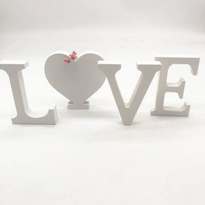 Letras do alfabeto branco de madeira para decoração de casamento - Product Image 1
