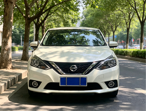 Nissan Sylphy 1.6XV CVT Top Trim 2016, 62000 km, prix bas, conduite à droite, voiture d'occasion de Chine, essence, haute qualité - Product Image 1