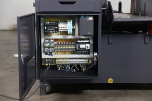 Machine de découpe d'<span class=keywords><strong>angle</strong></span> de renforcement UP-33N Scie à ruban de coupe en métal de haute qualité Machine de découpe professionnelle - Product Image 3