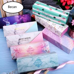 Boîte personnalisée de style esthétique <span class=keywords><strong>licorne</strong></span> pour pâtisseries, en matériaux recyclés, avec pelliculage mat et gaufrage pour emballage alimentaire et bonbons - Product Image 1