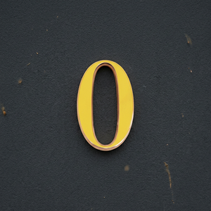 Numero in ottone "0" 10 cm. Viti a scomparsa (confezione blister da 1 pezzo) - Product Image 2