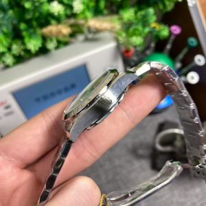 นาฬิกาข้อมือผู้หญิงดีไซน์เนอร์แฟชั่นคุณภาพสูง ตัวเรือนสแตนเลส สตีล ระบบอัตโนมัติเต็มรูปแบบ กันน้ำ ยี่ห้อโอเมก้า - Product Image 4