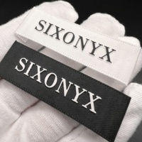 Étiquettes en silicone 3D personnalisées de haute qualité Étiquettes de vêtements Étiquettes lavables douces pour vêtements Pantalons Robes Sacs