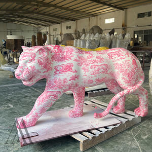 Escultura de León, Leopardo y Tigre Pintada en Rosa, de Tamaño Real, Personalizada para Exhibición en <span class=keywords><strong>Entrada</strong></span> de Zoológico <span class=keywords><strong>al</strong></span> Aire Libre en Centro Comercial de Lujo - Product Image 1