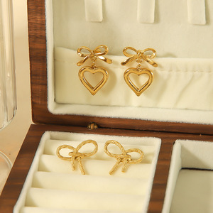 Pendientes con forma de corazón y lazo, chapados en oro de 18 quilates, para mujer, regalo, joyería, accesorios de moda - Product Image 1