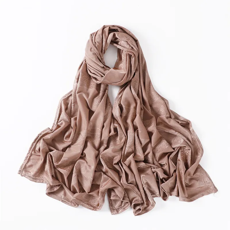 Nuovi prodotti di design sciarpa a testa spessa in poliestere non trasparente in tessuto pesante musulmano avvolge la sciarpa hijab jacquard lavorata a maglia da donna