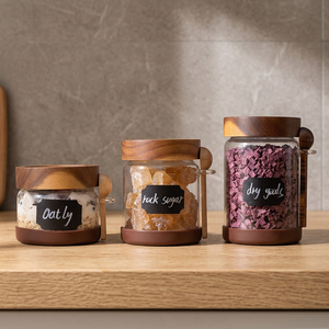 Pot de cuisine en verre borosilicate de haute qualité avec couvercle en bois d'acacia et cuillère en bois de santal – Écologique, compatible micro-ondes, fait main, classique, pour mariage et café - Product Image 3