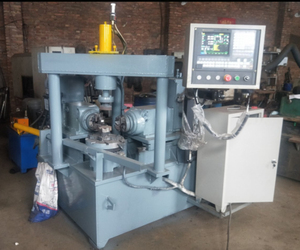 Macchina Automatica per Smussatura Gomiti a Due Teste <span class=keywords><strong>2026</strong></span> - Product Image 1