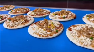 Macchina Personalizzata per Stendere la Pasta della Pizza, Linea di Laminazione <span class=keywords><strong>Pizzetti</strong></span> per Industria Alimentare - Product Image 3