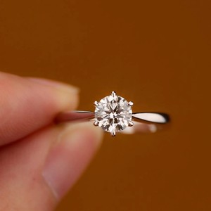 Anillo Solitario de Moissanita Creada en Laboratorio, Diseño Minimalista, Plata de Ley 925 Ética, Certificado GRA, Anillo de Compromiso para Mujer - Product Image 6