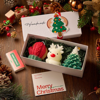 3-teiliges Weihnachtskerzen-Set Duftkerzen in Form von Weihnachtsbaum, Handschuh und Socken Sojawachs-Geschenke für Heimdekoration und Partys