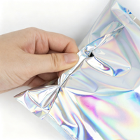 Sacs d'expédition en polyéthylène holographique adhésifs brillants personnalisés pour l'emballage des chaussures et des chaussettes