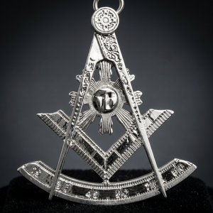 Masonic Past Master <b>Collar</b> Jewel Luxury Gold Plated Metal Hard Enamel Custom Logo Traditional Ceremonial <b>Pin</b> Badge - Product Image 2