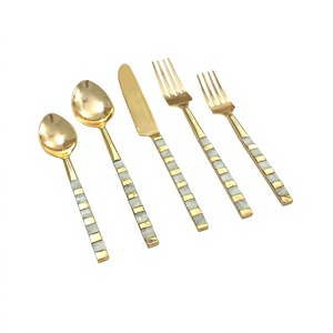 Ensemble de couverts modernes en acier inoxydable avec poignée dorée et motif à carreaux, lavable au lave-vaisselle, pour mariage et restaurant - Product Image 4