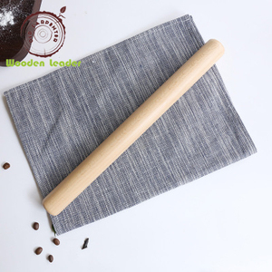 Quà Tặng Khuyến Mại Ưa Thích Bán Buôn Mì Tự Nhiên Cán Gỗ Thanh Tùy Chỉnh <span class=keywords><strong>Handmade</strong></span> Bánh Bao Pizza Sồi Bằng Gỗ Cán Pin - Product Image 5