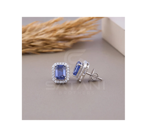 Pendientes de Halo con Circonita Cúbica Azul Corte Esmeralda, Plata de Ley, Cierre de Rosca, Joyería Elegante y Brillante para Uso Diario y Ocasiones Especiales - Product Image 1